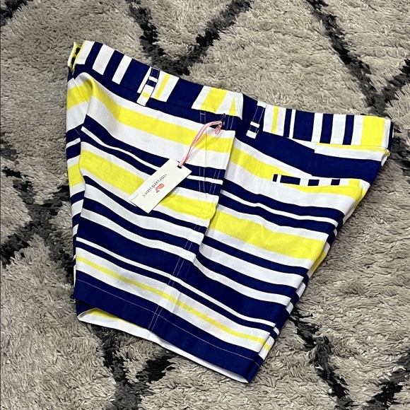 NWT Vineyard Vines Women’s Shorts - Picture 6 of 7